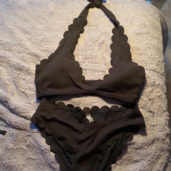Shein Bikini top and bottom - Picture 2 of 5